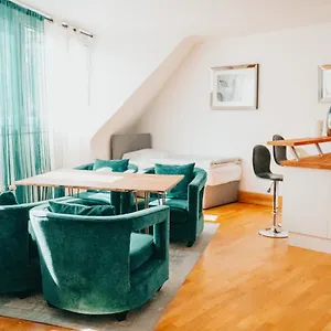 Jalda , Düsseldorf Almanya